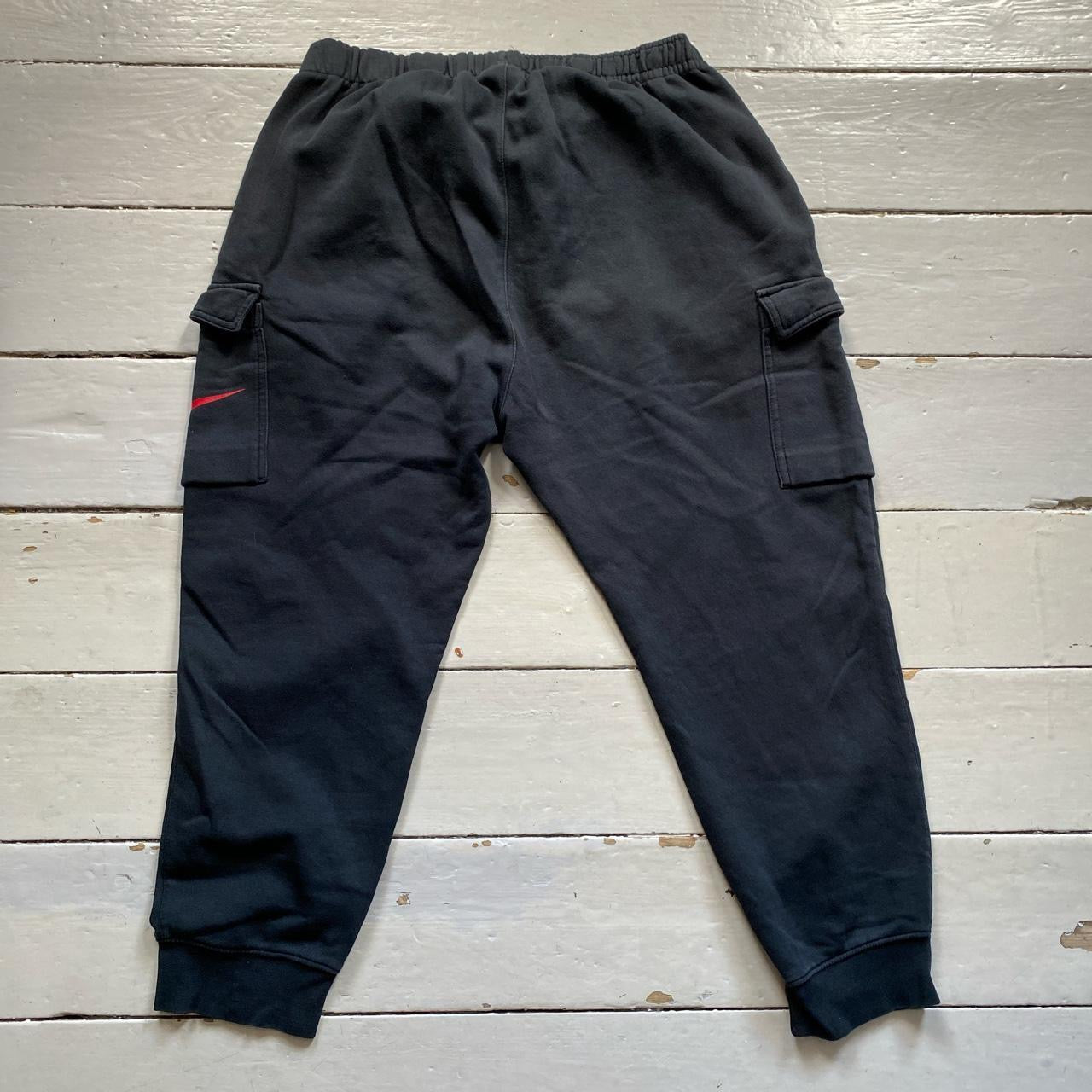 Nike Swoosh Cargo Joggers (XXL)
