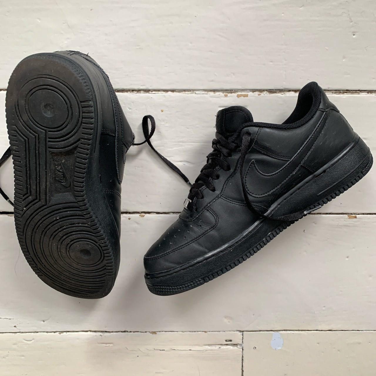 Nike Air Force 1 Black (UK 8.5)