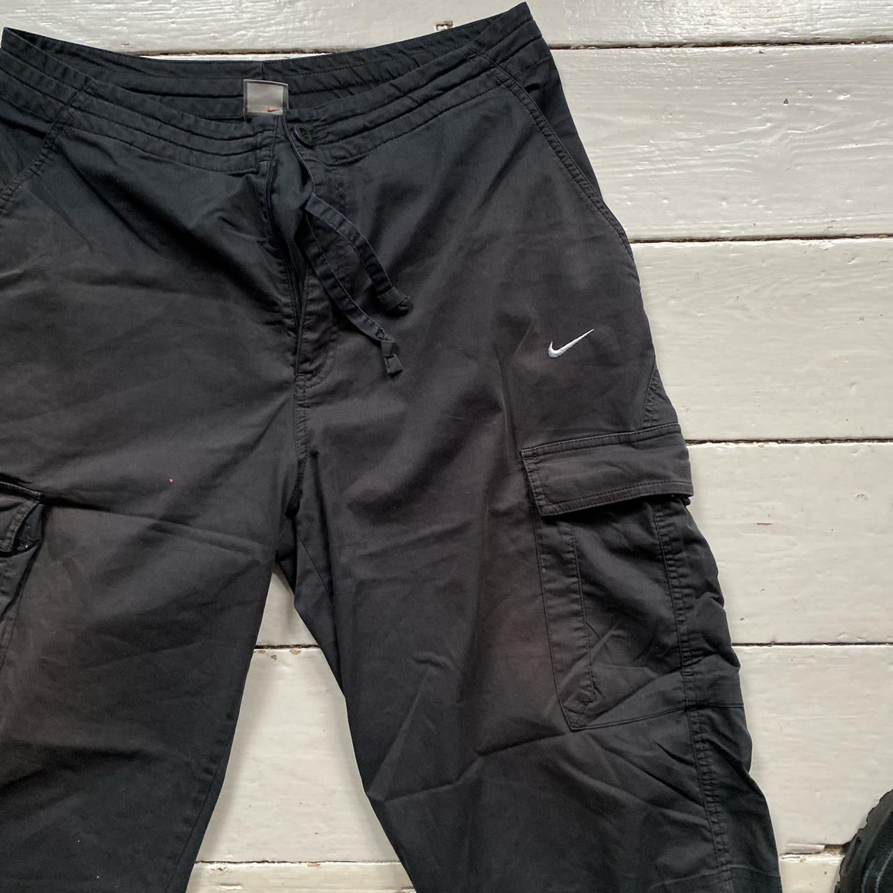 Nike Swoosh Shorts (Medium)