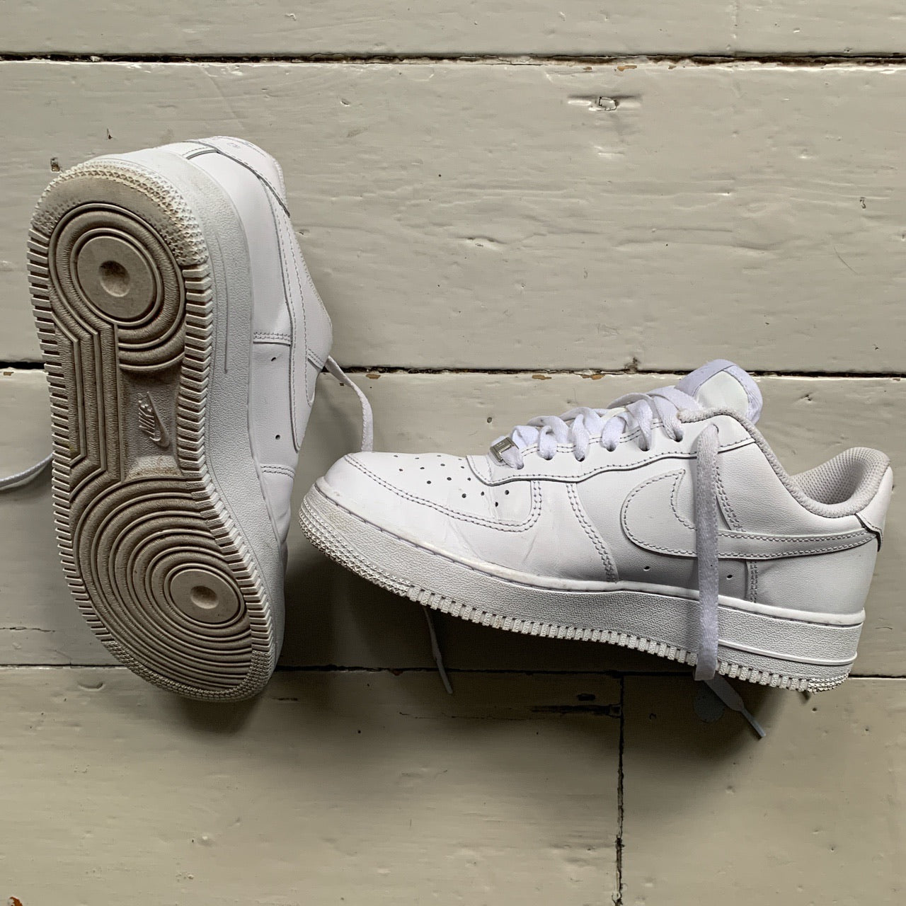 Nike Air Force 1 Triple White (UK 6)