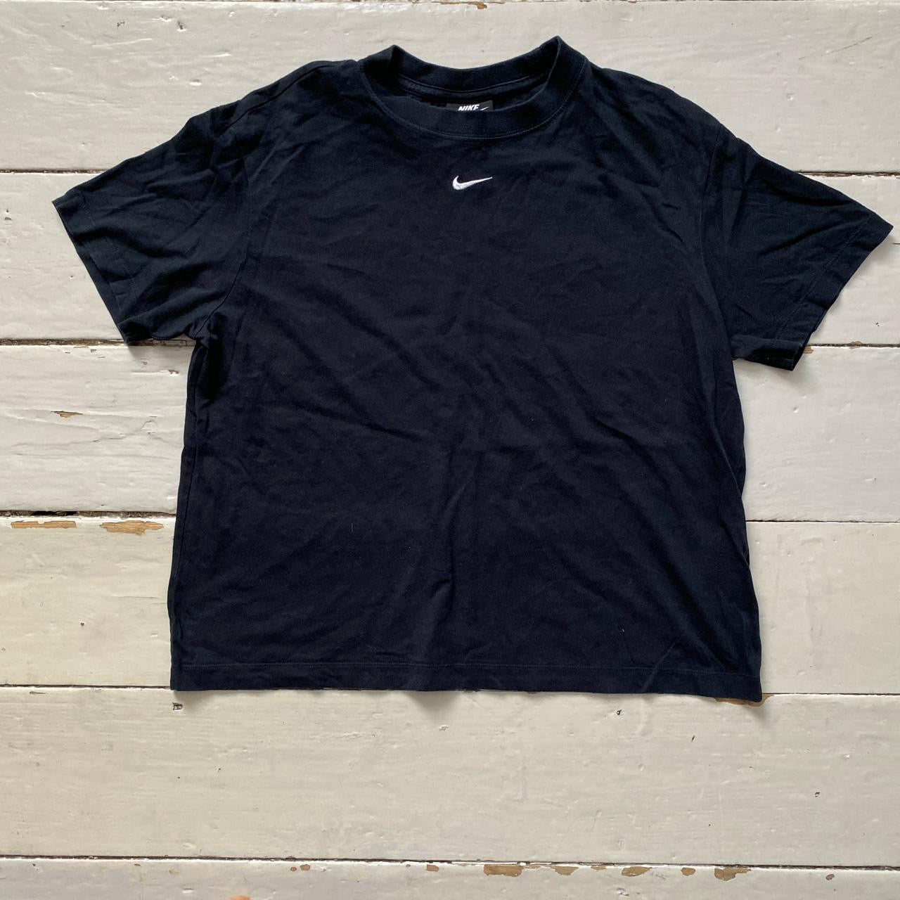 Nike Centre Swoosh Crop T Shirt (Small)