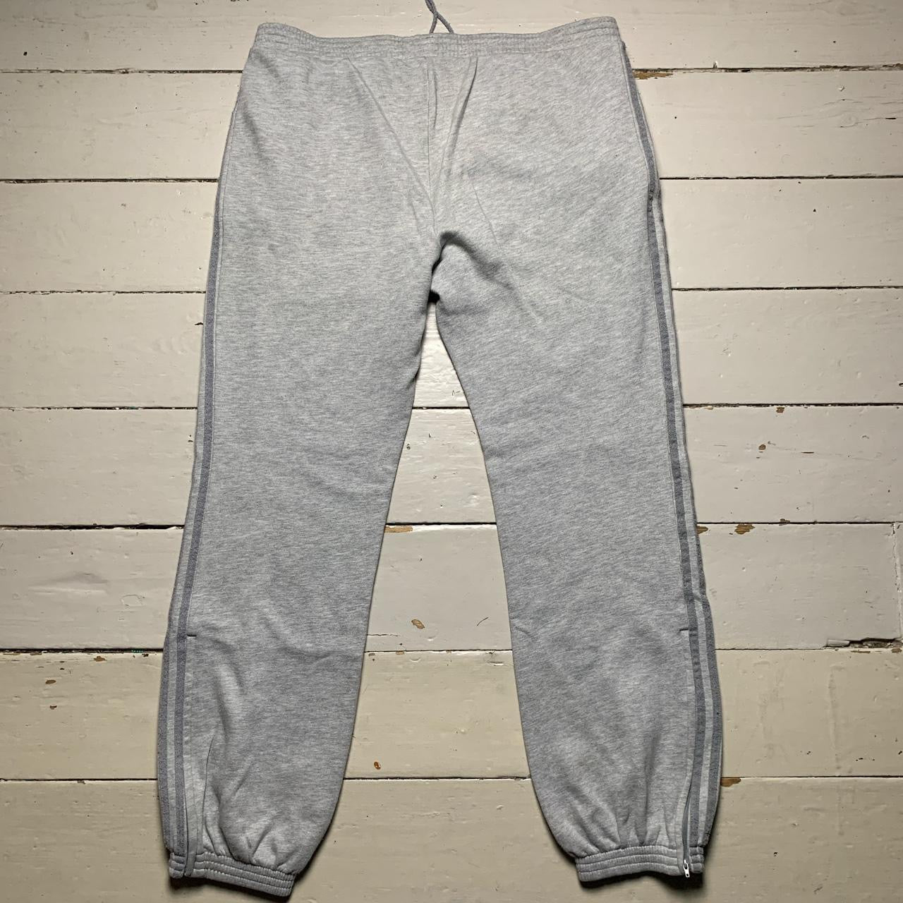 Adidas Baggy Grey Joggers (XL)