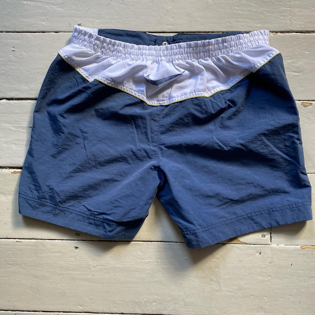 Nike Vintage 90’s Shorts (Large)