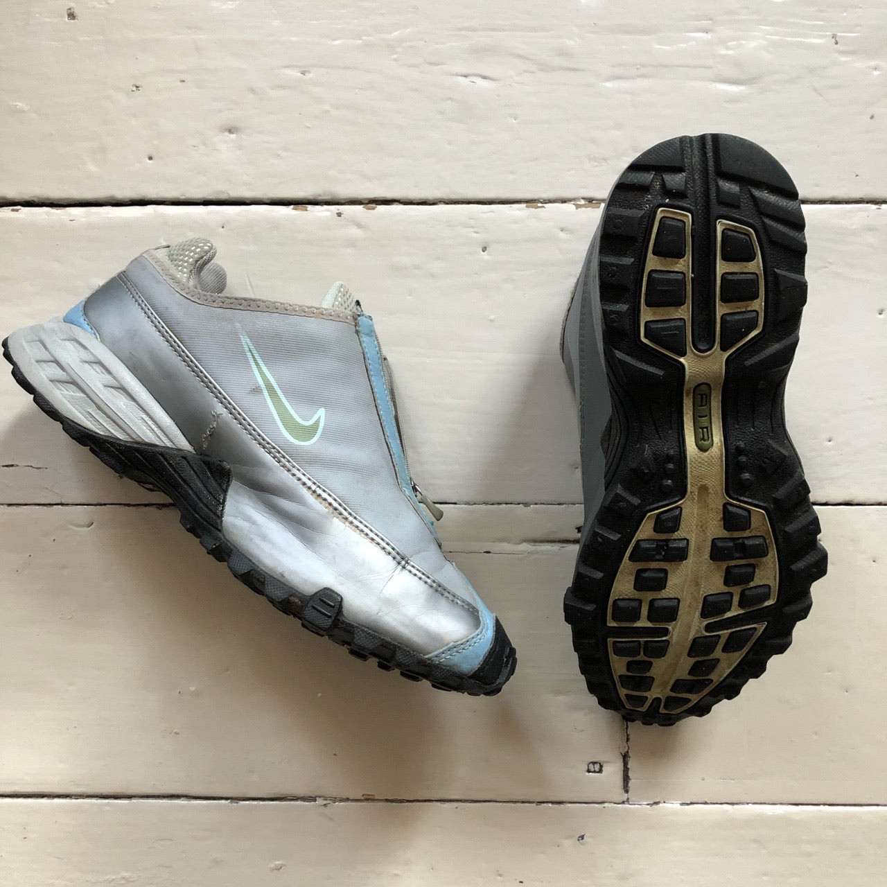 Nike Vintage ACG Storm Shield (UK 7)