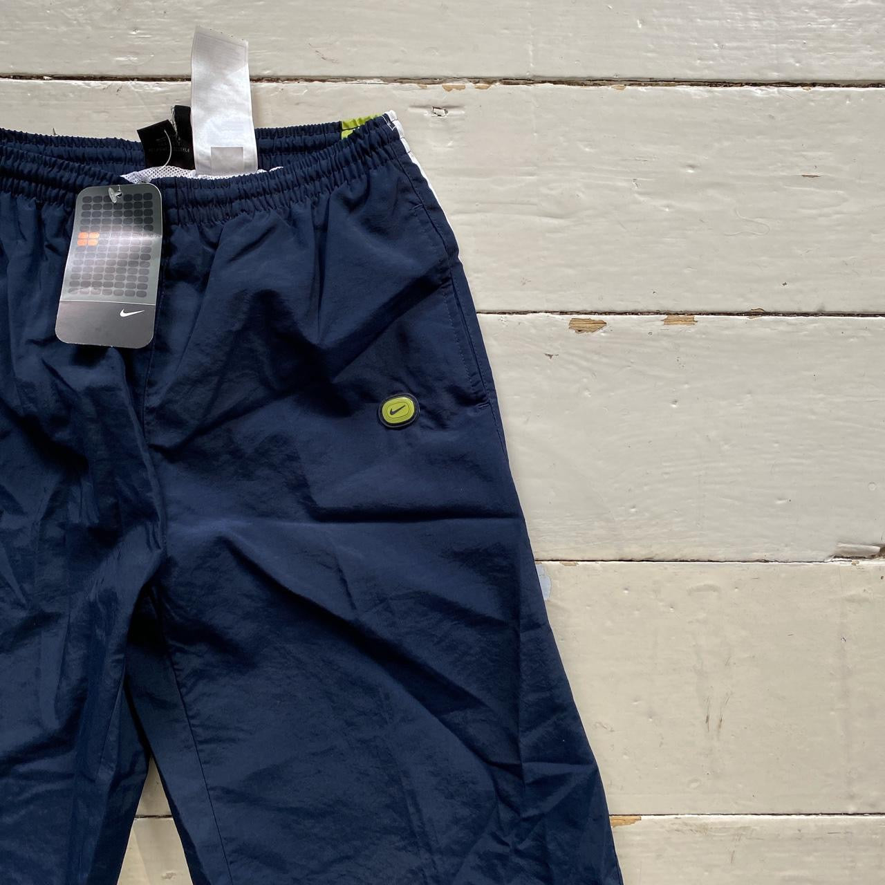 Nike Vintage Swoosh Shell Shorts (fit Womens Small)