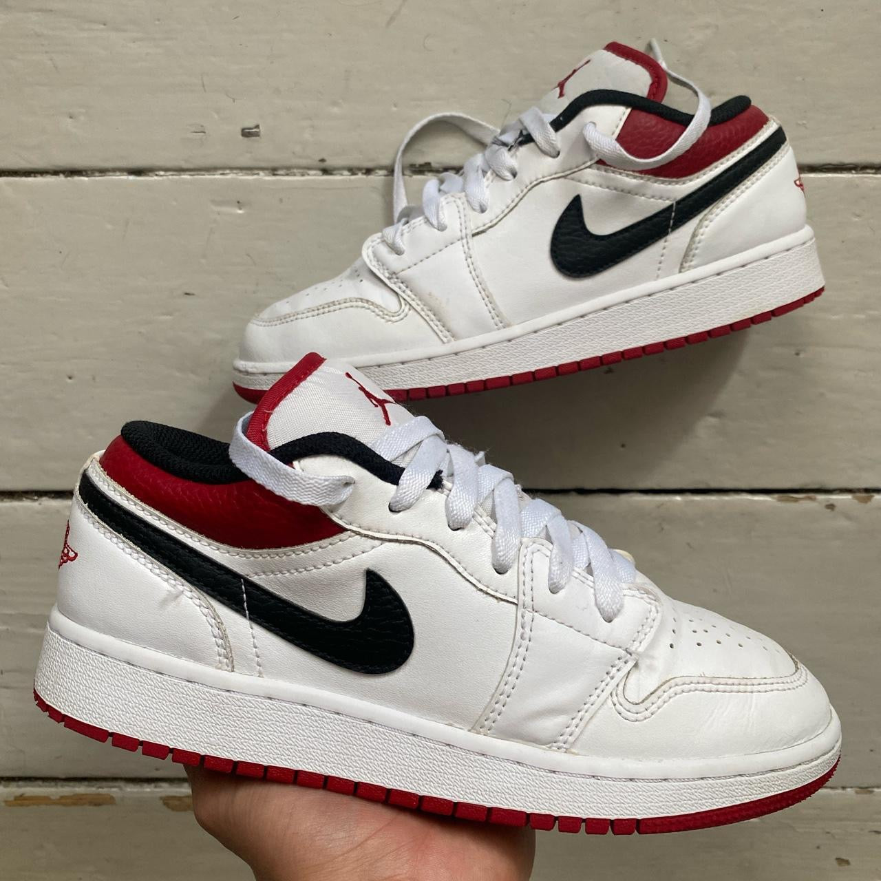 Jordan 1 Low White University Red (UK 5)