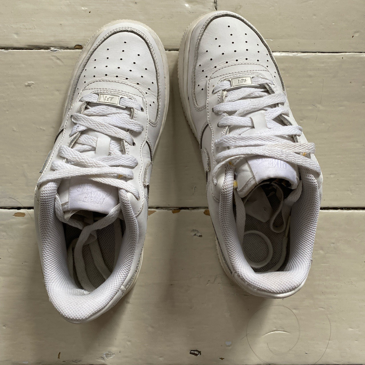 Nike Air Force 1 White (UK 5)