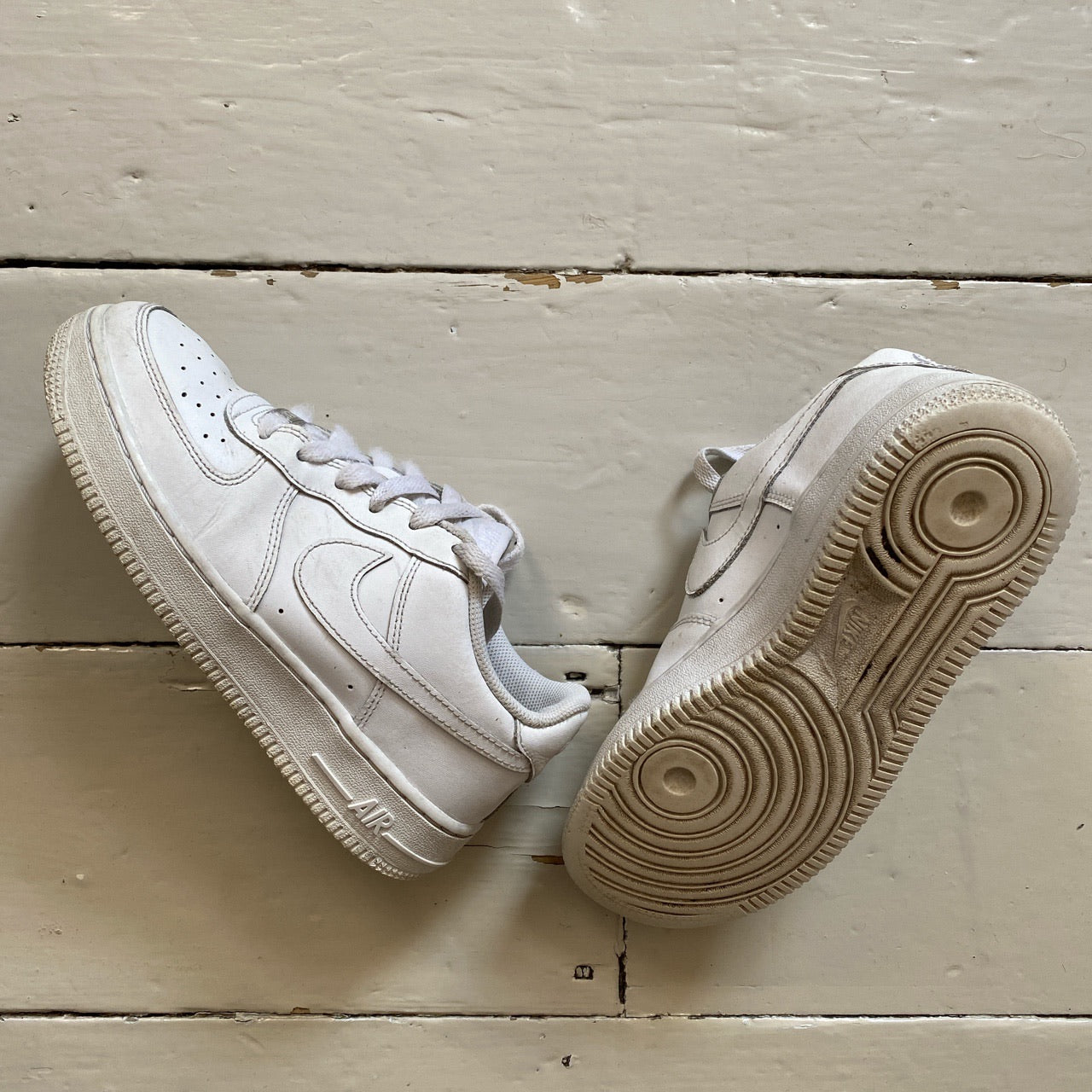 Nike Air Force 1 White (UK 4)