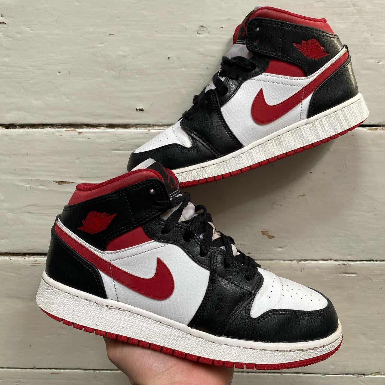 Jordan 1 Black Gym Red Mid (UK 5)