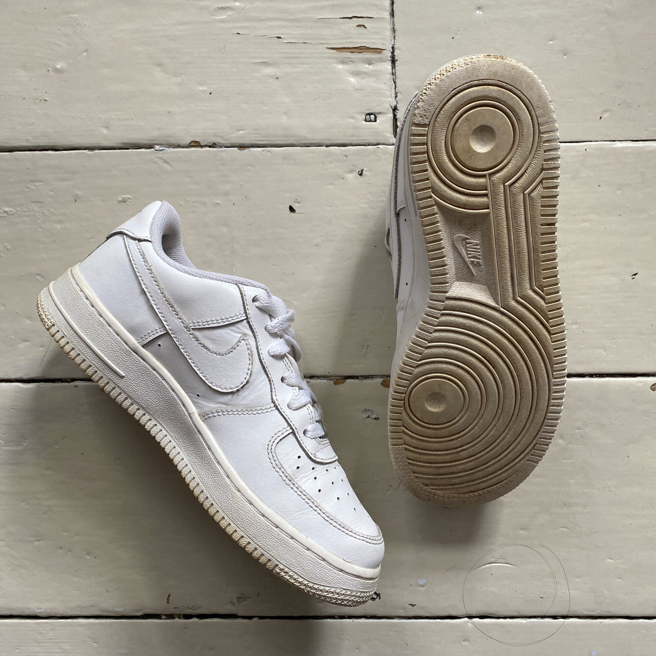 Nike Air Force 1 White (UK 5)