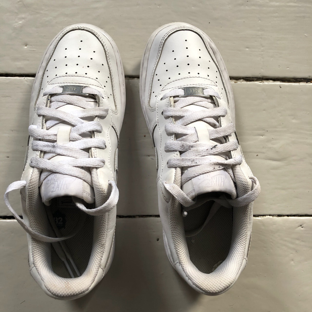 Nike Air Force 1 White (UK 6)