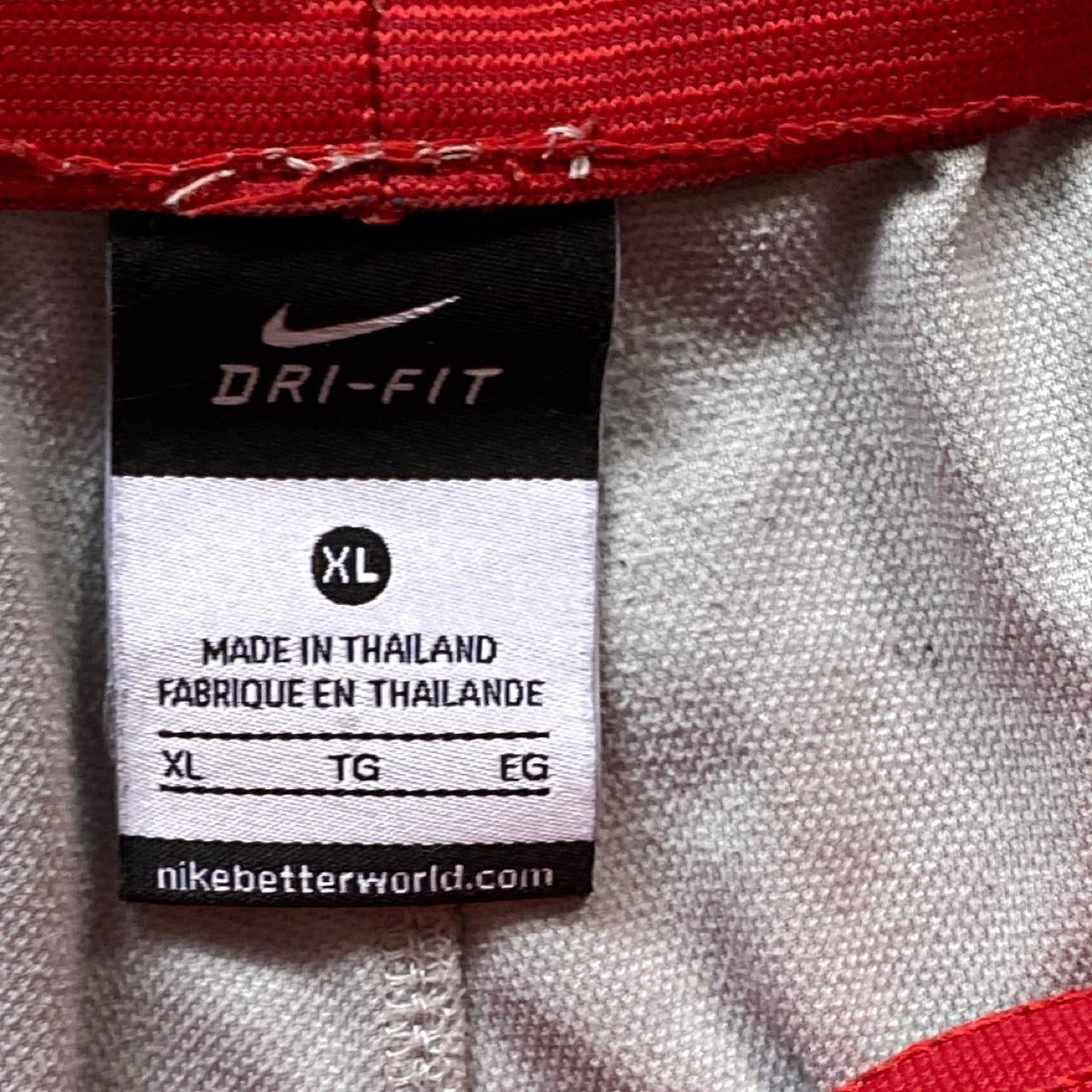 Nike Vintage Basketball Shorts (XL)