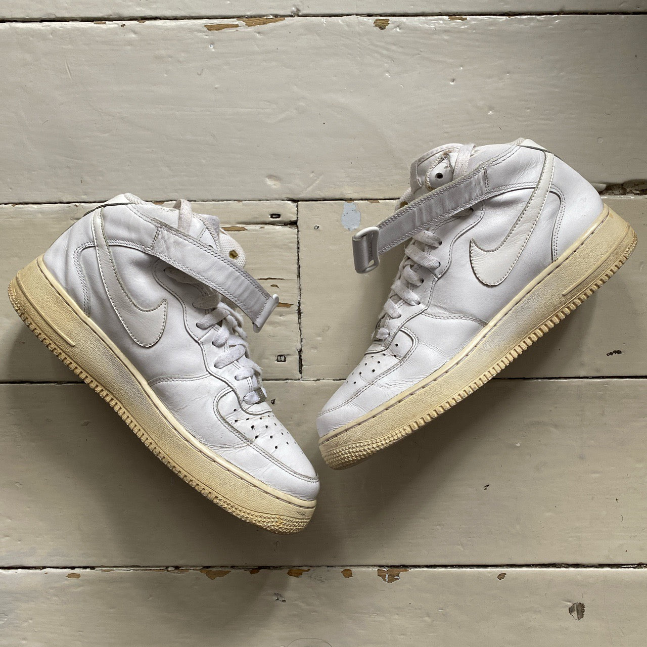 Nike Air Force 1 Mid White (UK 9)
