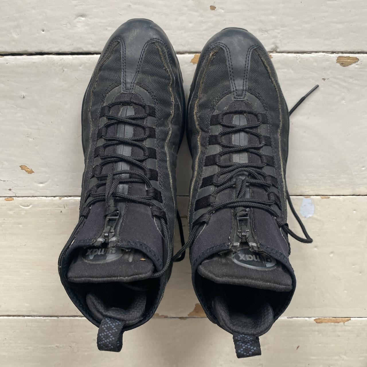 Nike Air Max 95 Black Boot (UK 9)