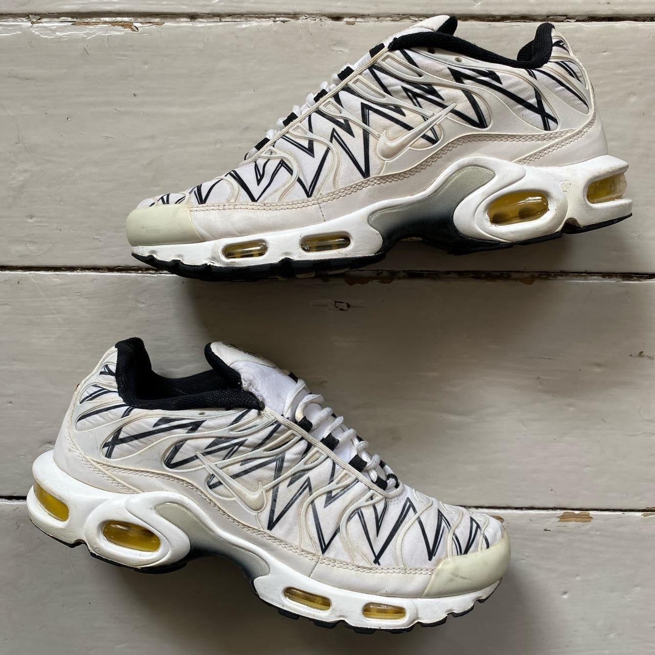 Nike TN Air Max Plus White and Black (UK 7.5)