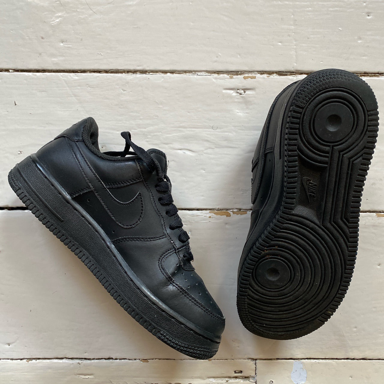 Nike Air Force 1 Black (UK 5.5)