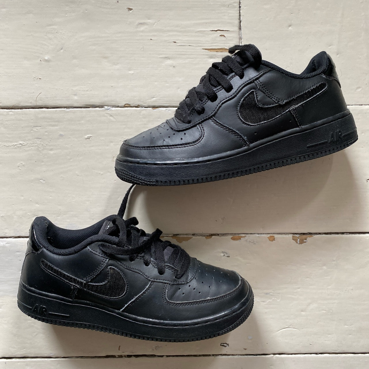 Nike Air Force 1 Black Velcro Swoosh (UK 5.5)