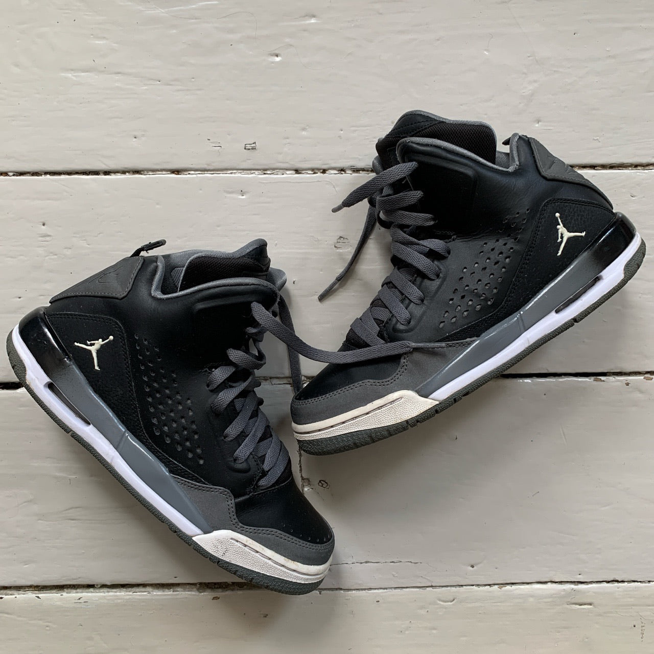 Jordan Flight Black and White (UK 6)