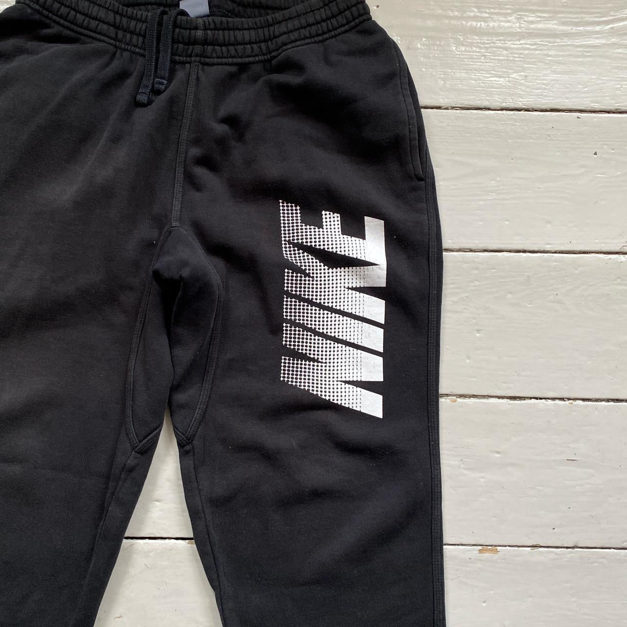 Nike Club Black Joggers (Medium)