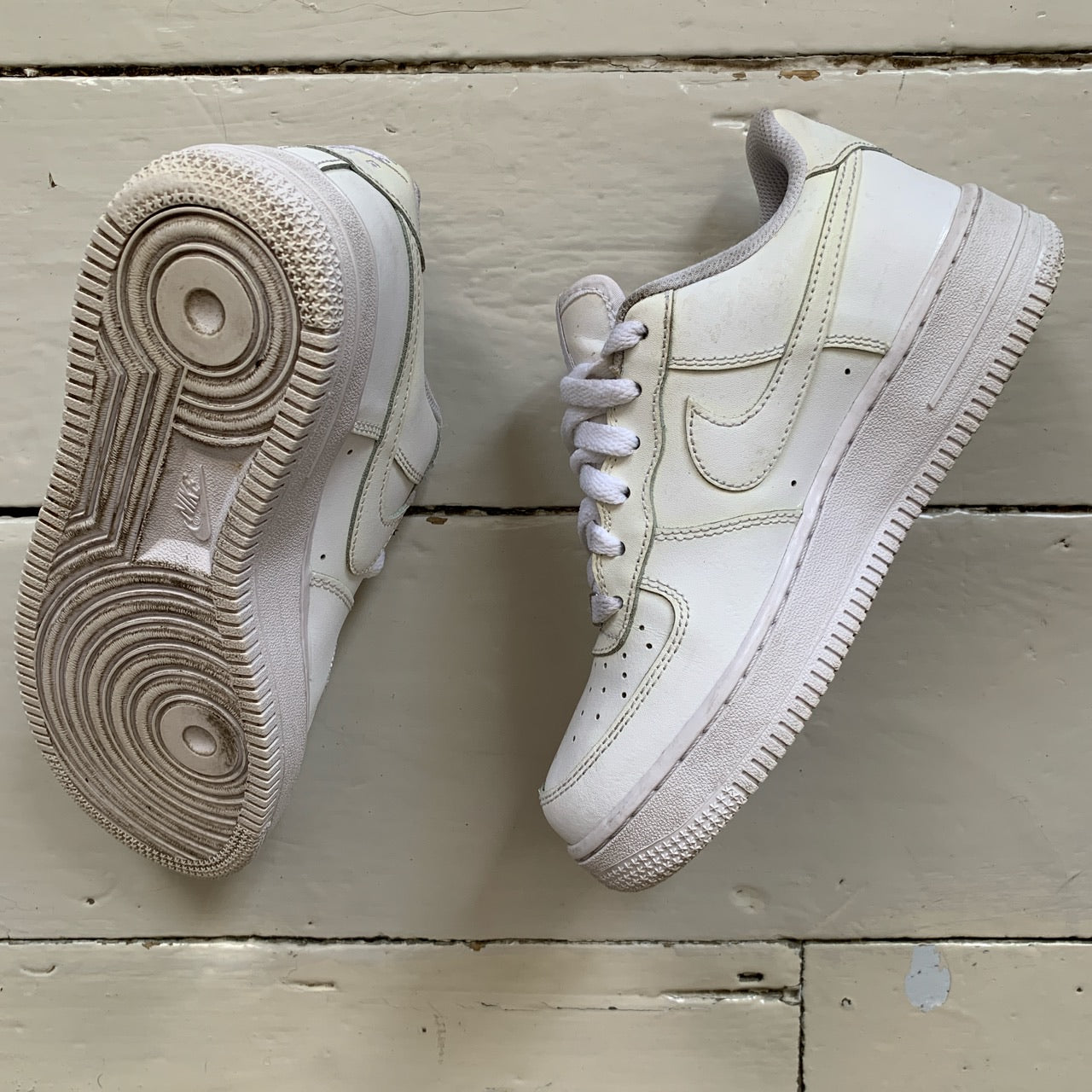 Nike Air Force 1 White (UK 3.5)