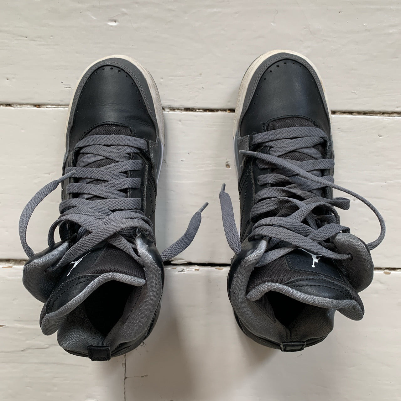 Jordan Flight Black and White (UK 6)