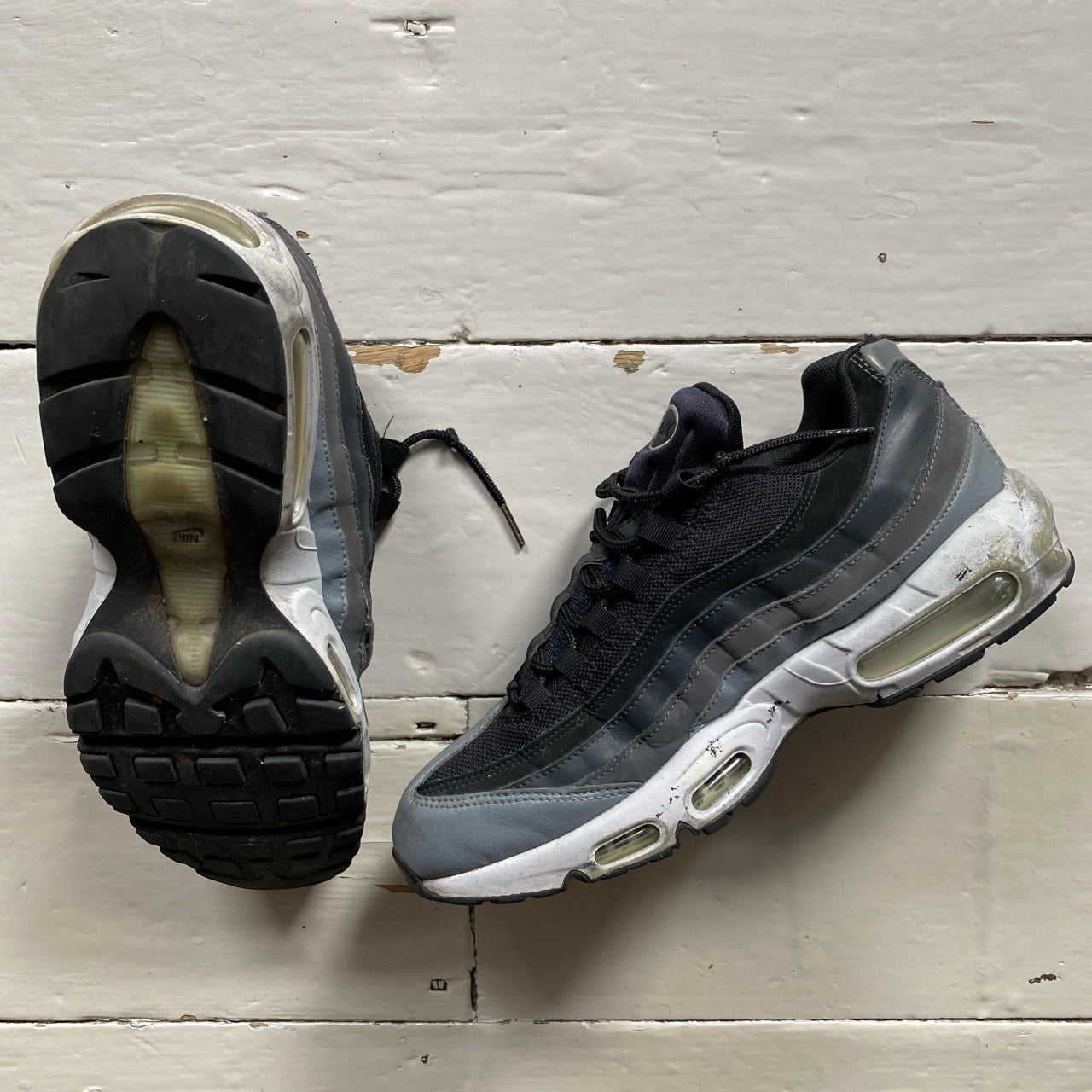 Nike Air Max 95 Black Grey and White (UK 9)
