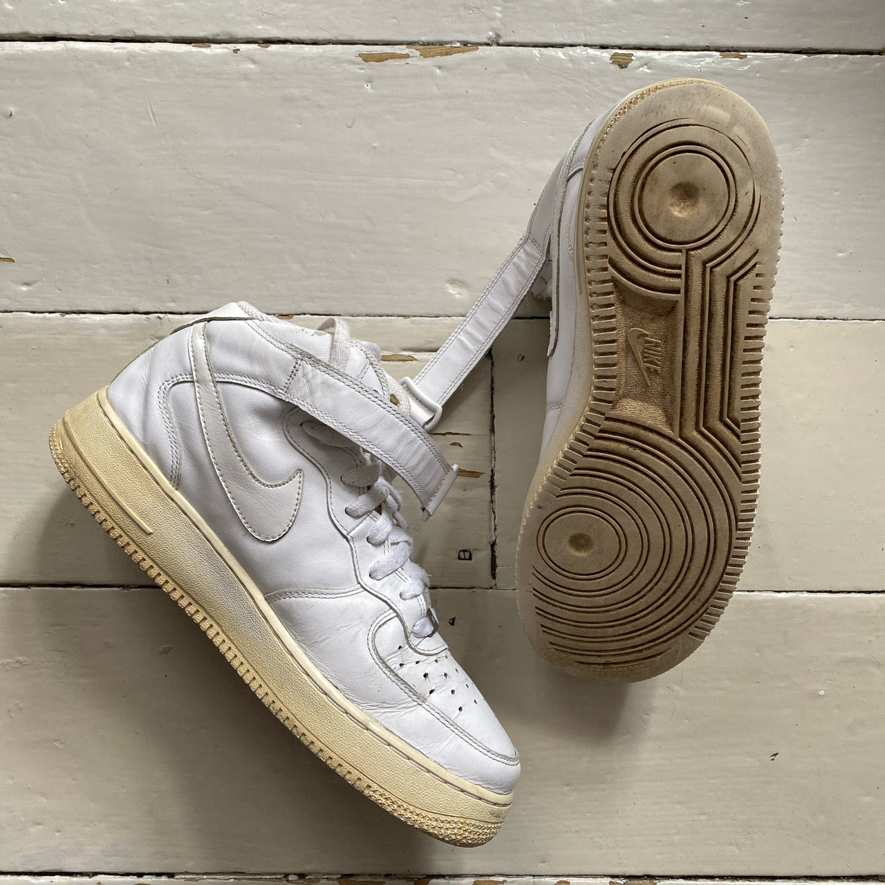 Nike Air Force 1 Mid White (UK 9)