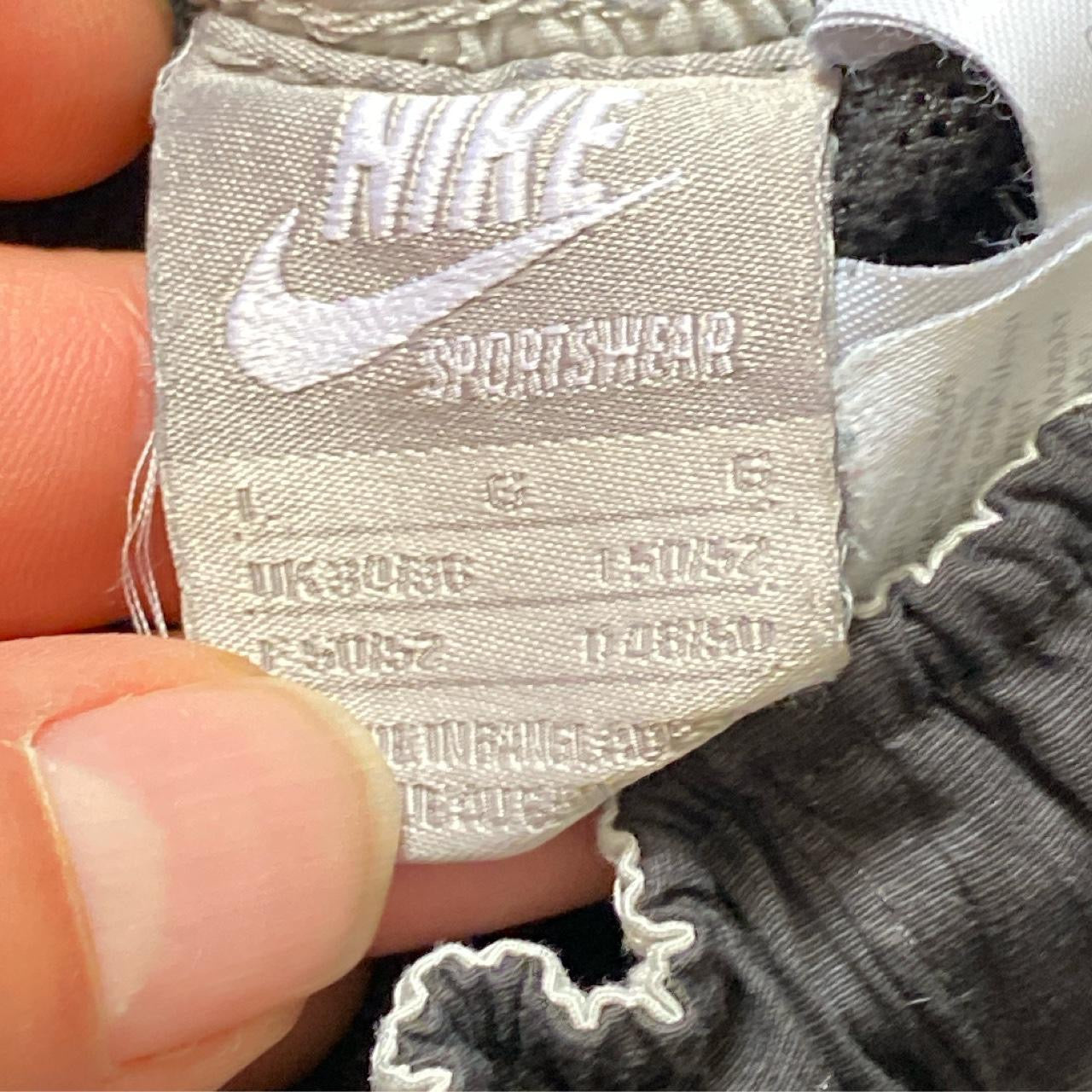 Nike Air Vintage Shorts (Large)