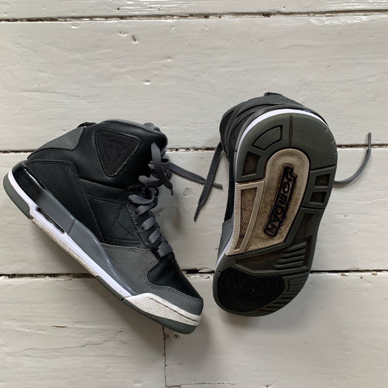 Jordan Flight Black and White (UK 6)