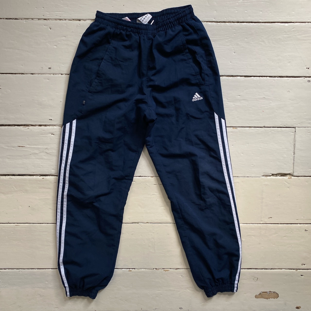 Adidas Navy Shell Bottoms (28/28)