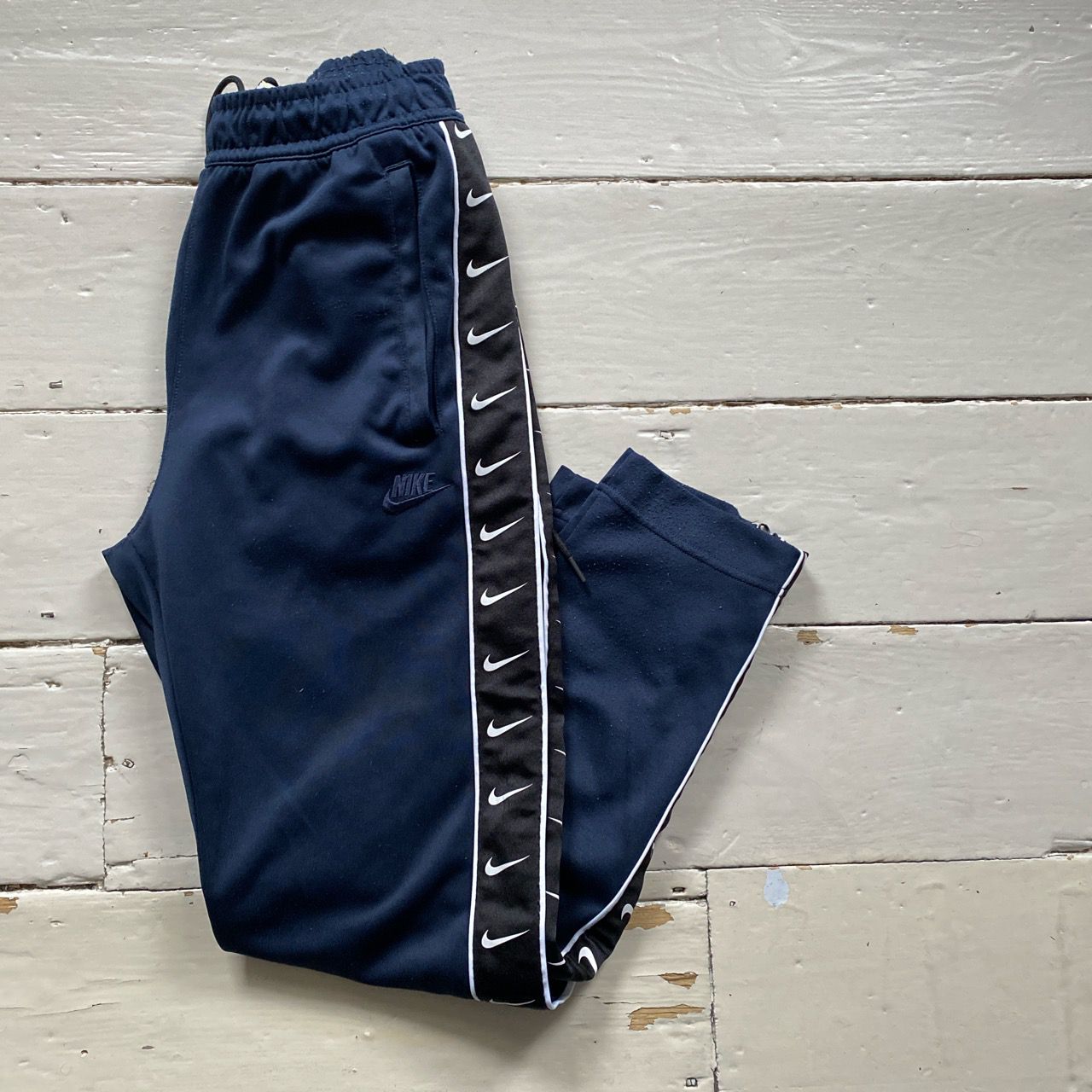 Nike Repeat Swoosh Bottoms (XS)