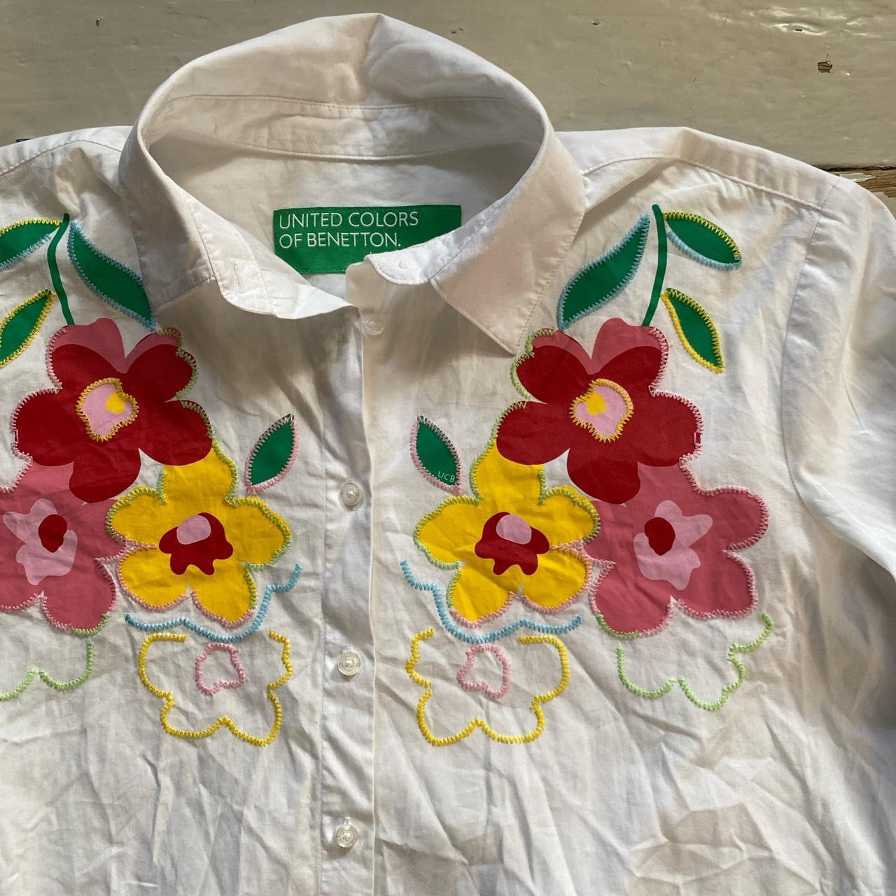United Colors of Benetton Shirt (Medium Womens)