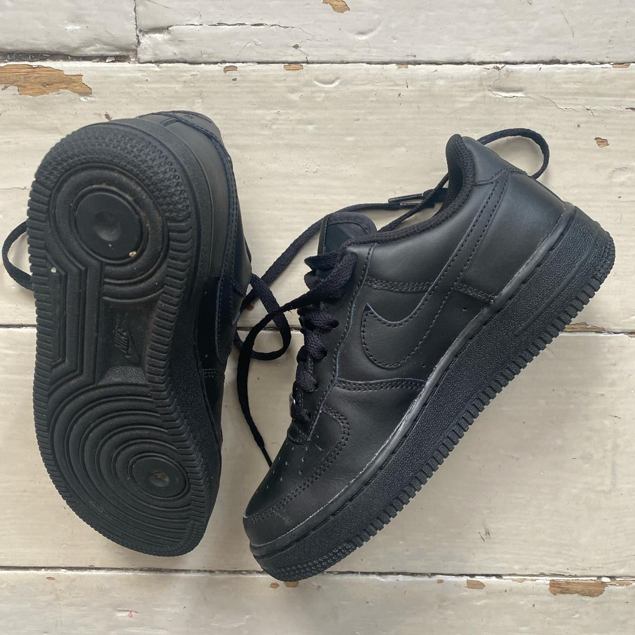 Nike Air Force 1 Black (UK 4)