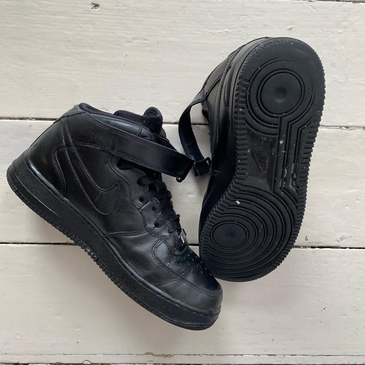 Nike Air Force 1 Mid Black (UK 7.5)