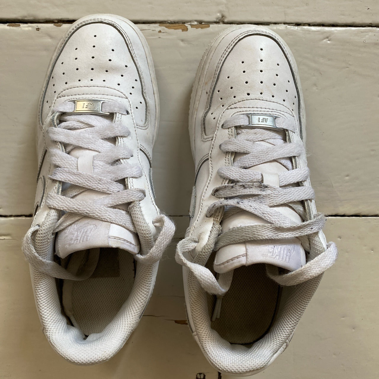 Nike Air Force 1 White (UK 4)