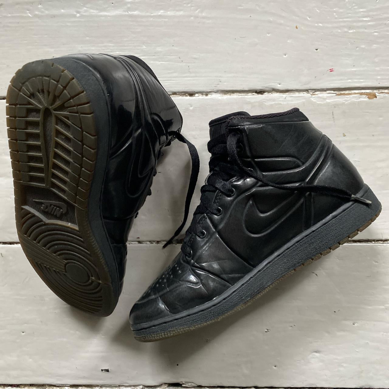 Jordan 1 Anodized Black (UK 5)