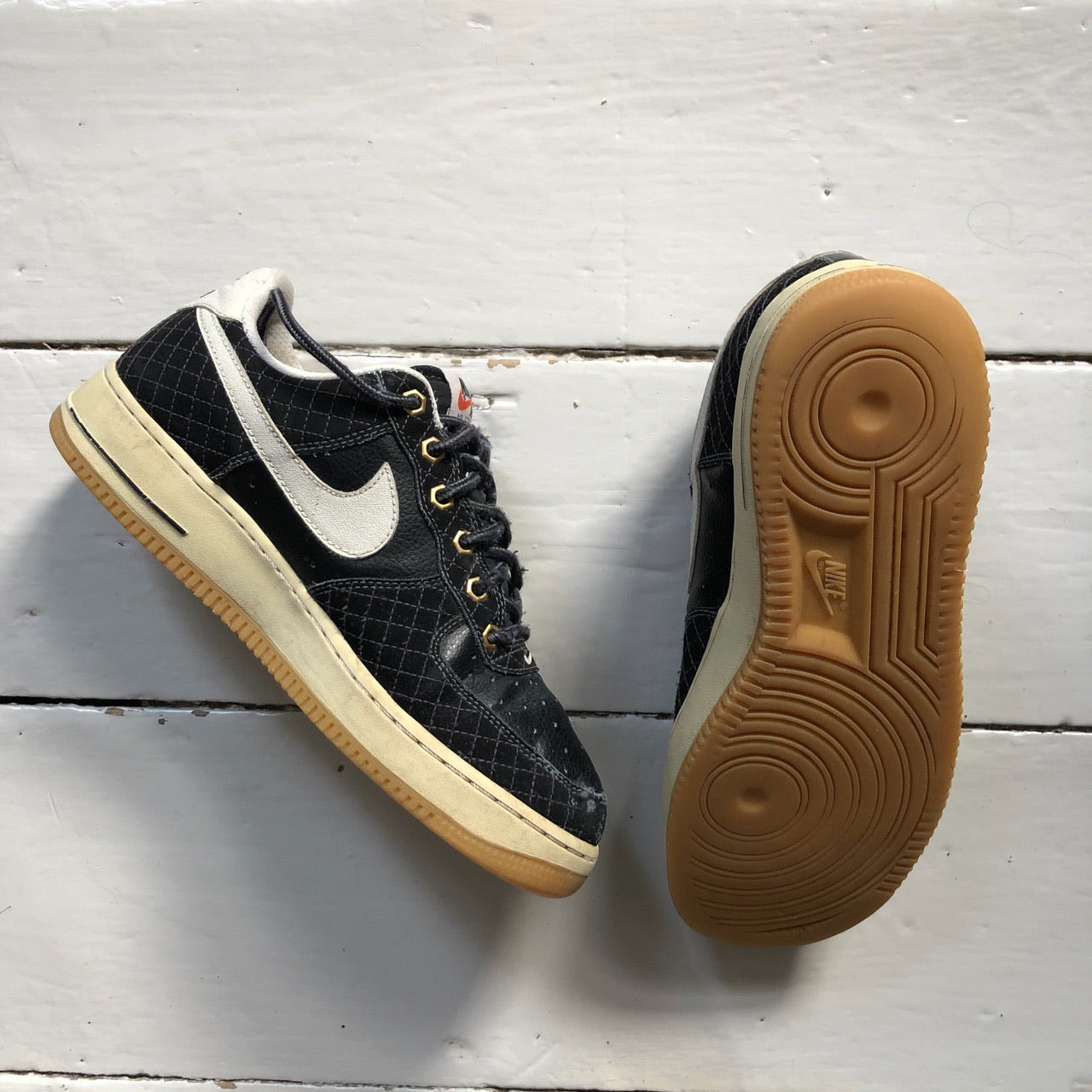 Nike Air Force 1 Gum Sole (UK 6)