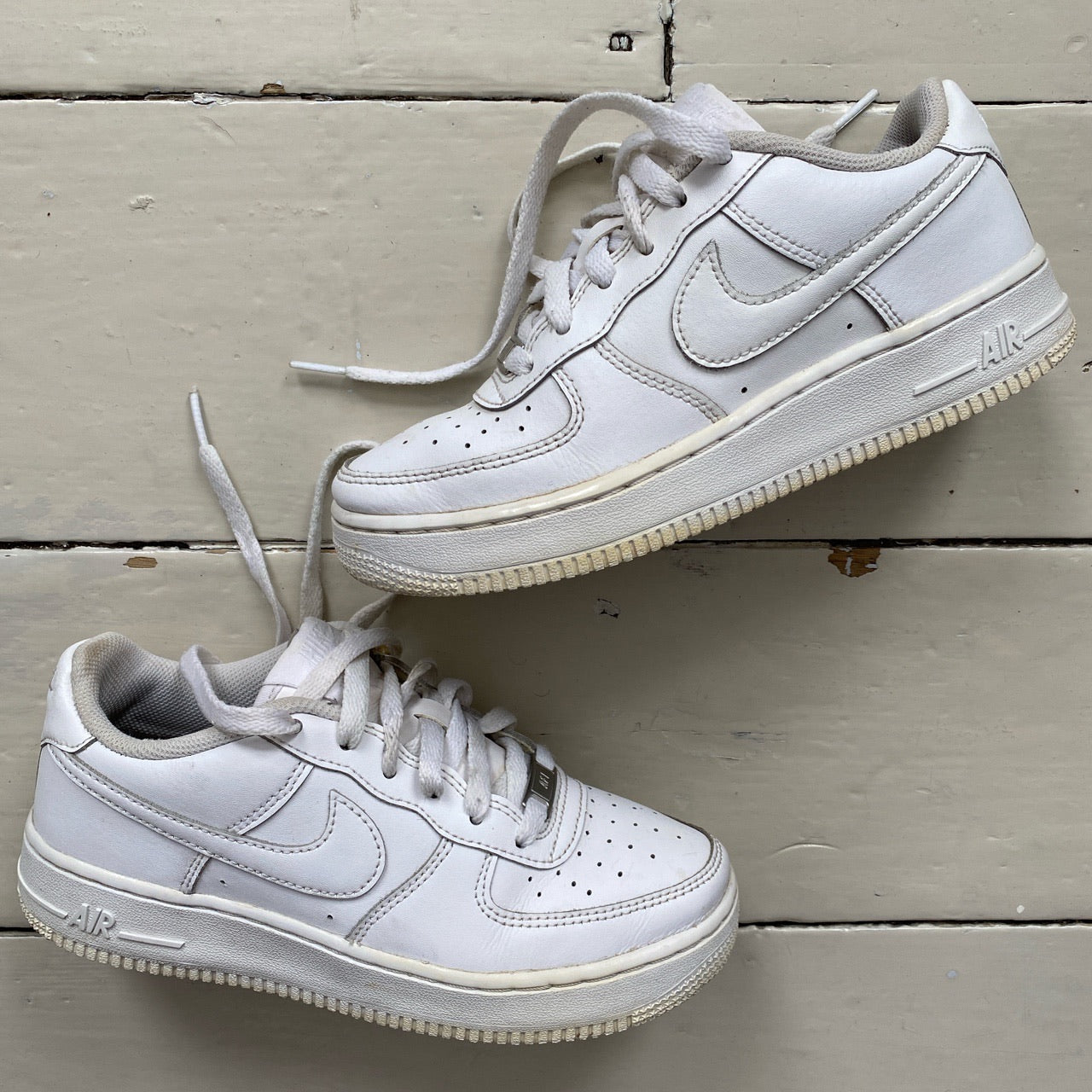 Nike Air Force 1 White (UK 4)