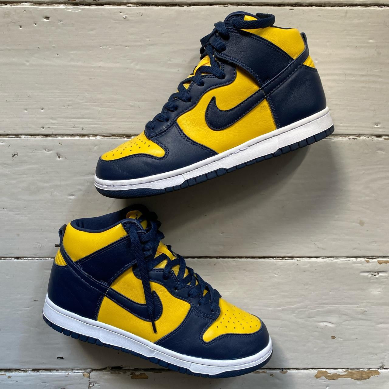 Nike Dunk Hi Michigan (UK 7)