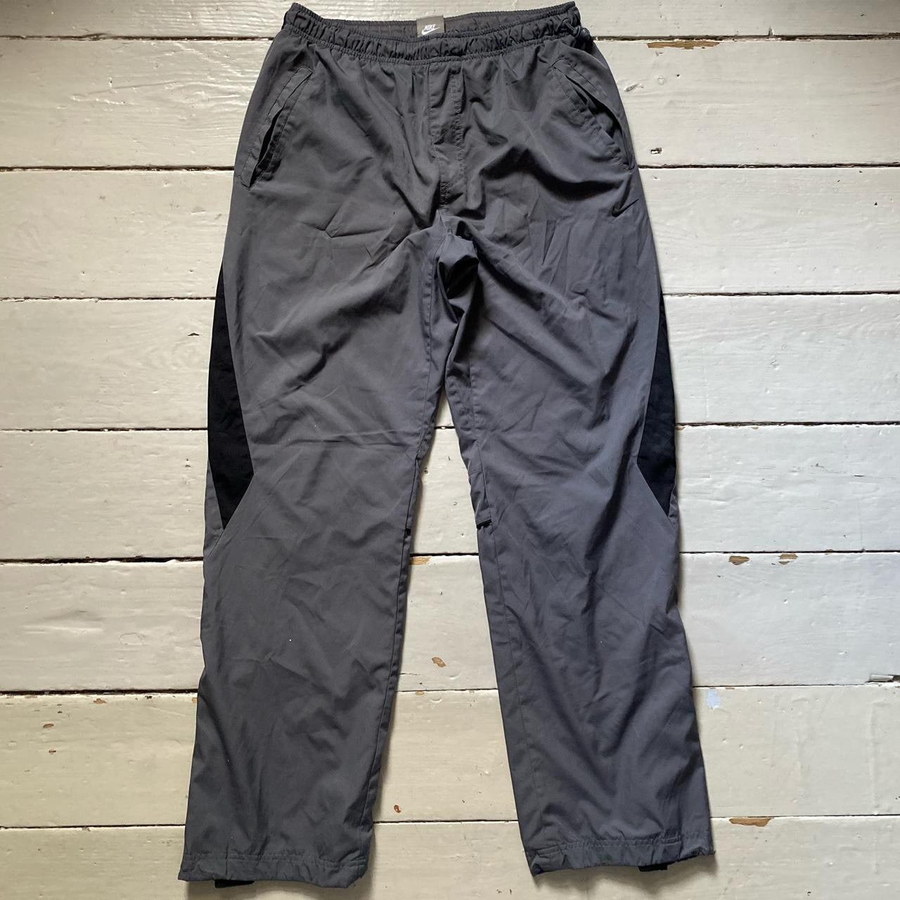 Nike Vintage Shell Bottoms (Small)