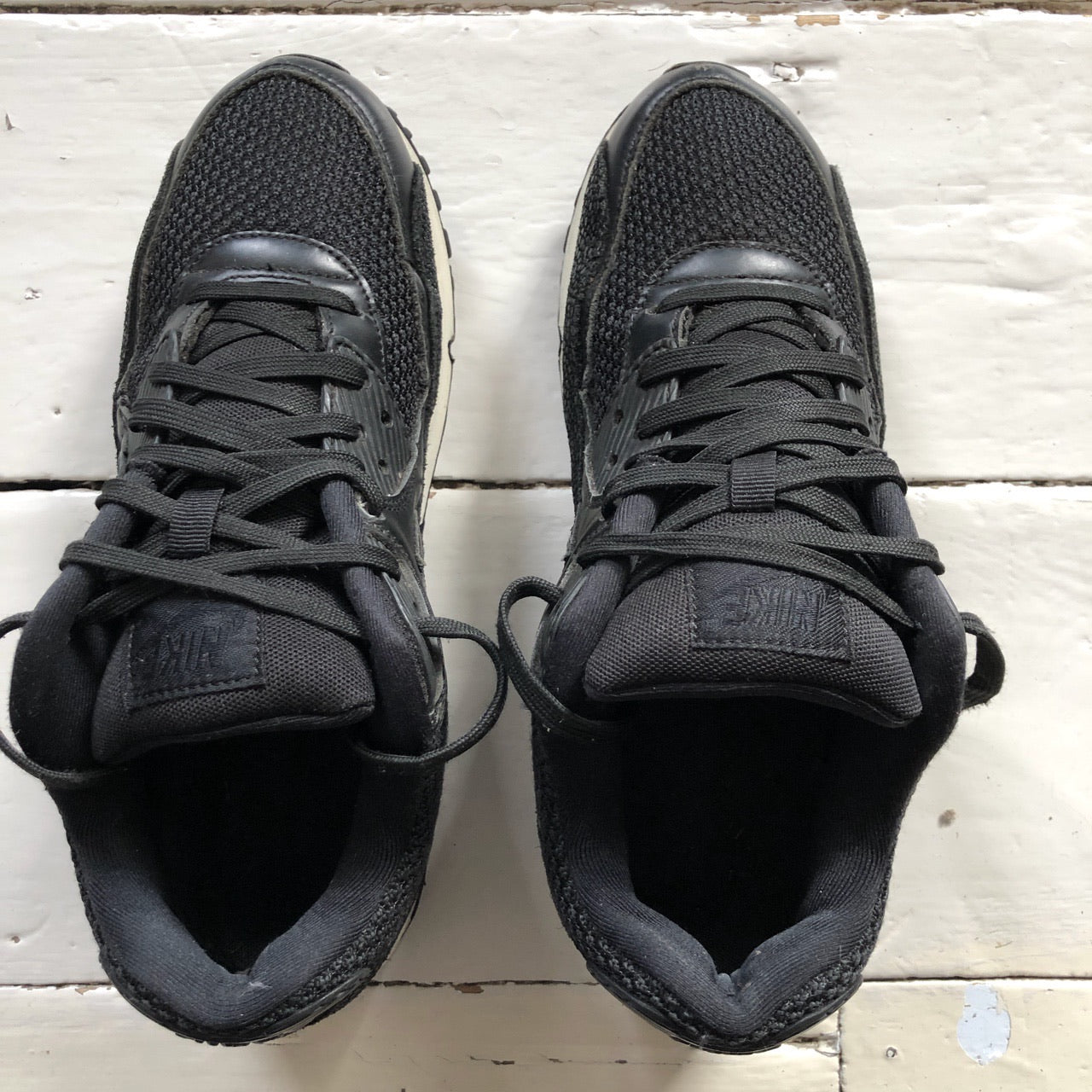 Nike Air Max 90 Black and White (UK 7)