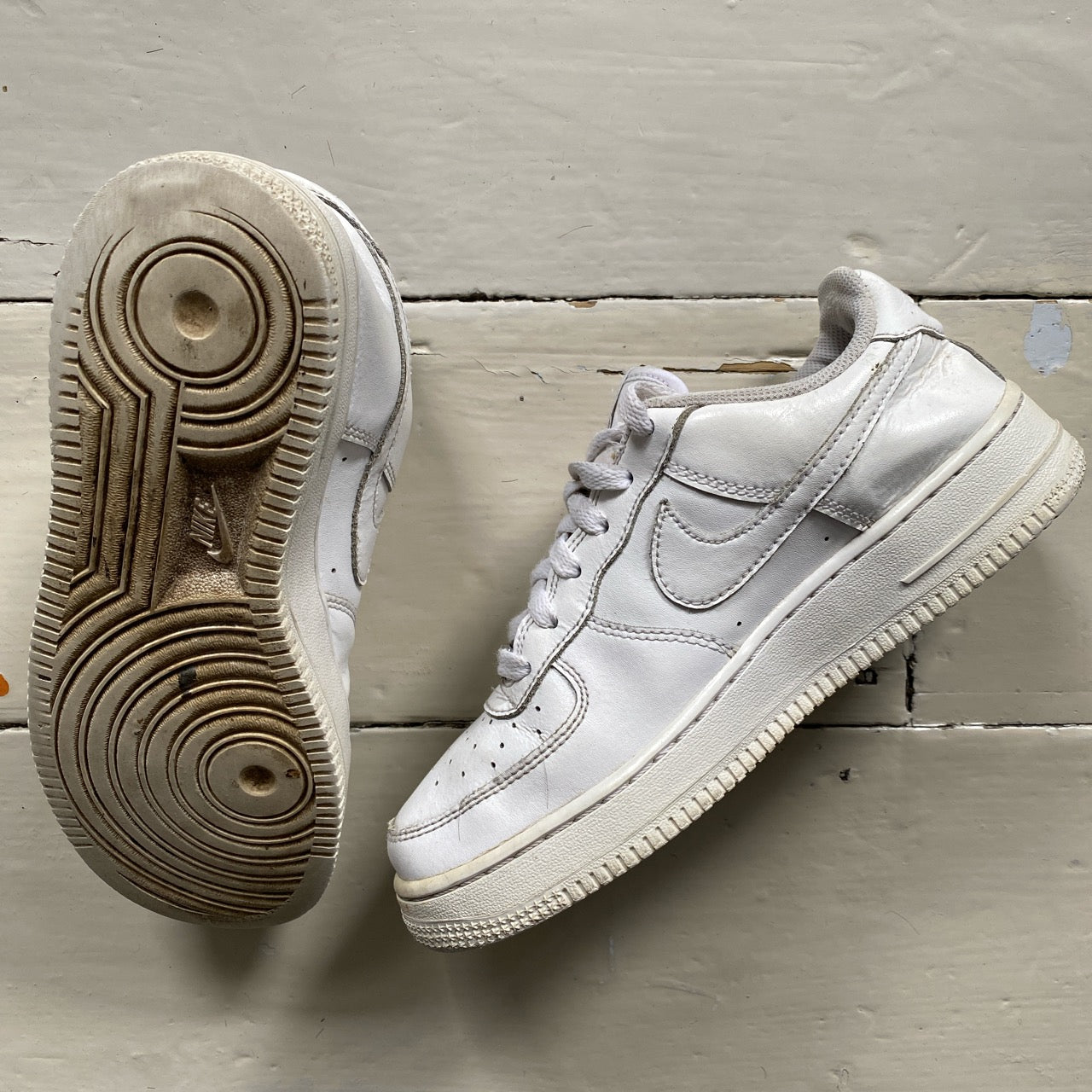 Nike Air Force 1 White (UK 5)