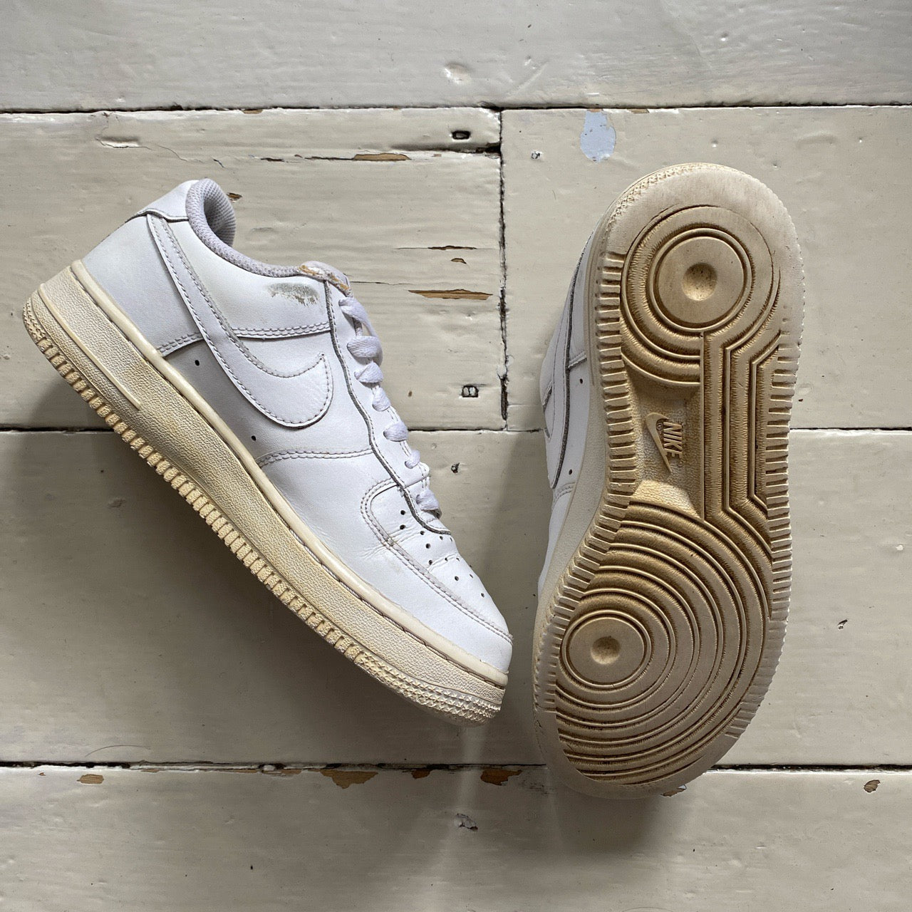 Nike Air Force 1 White (UK 5)