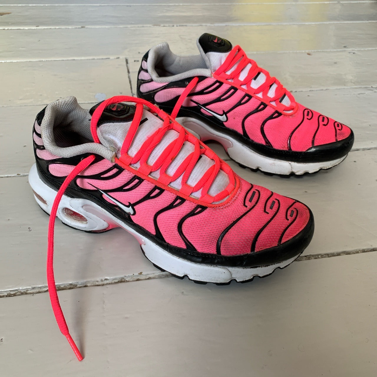 Nike TN Pink Fade (UK 5.5)