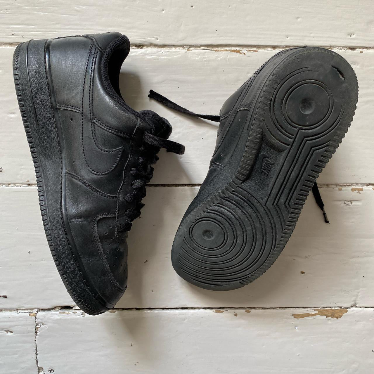 Nike Air Force 1 Black (UK 7.5)