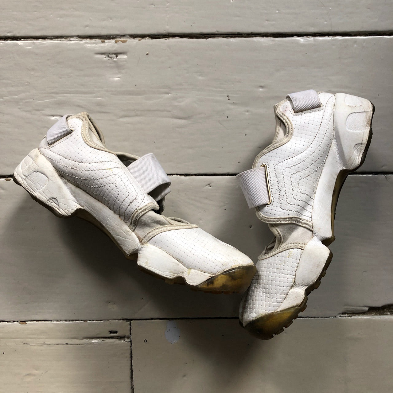 Nike Air Rift Vintage 2005 White (UK 6)