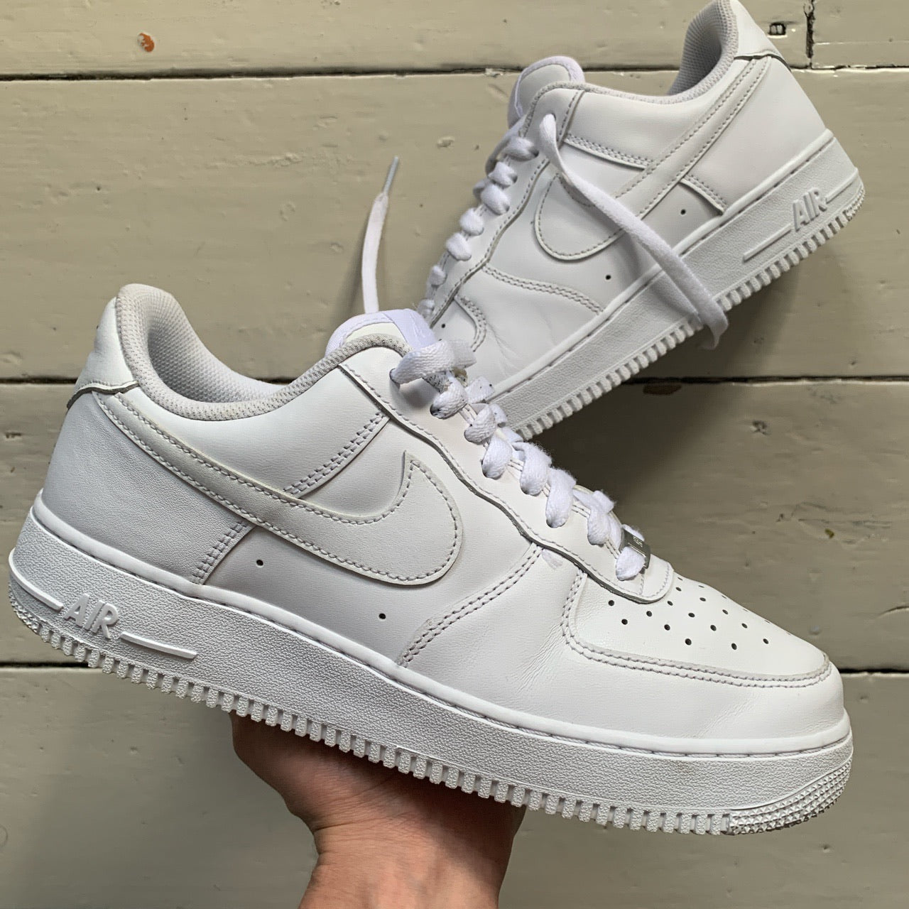 Nike Air Force 1 White (UK 8)
