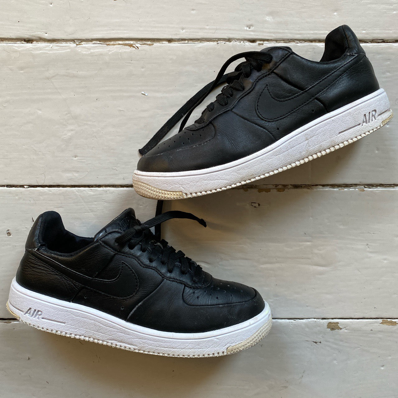 Nike Air Force 1 Black and White (UK 6.5)