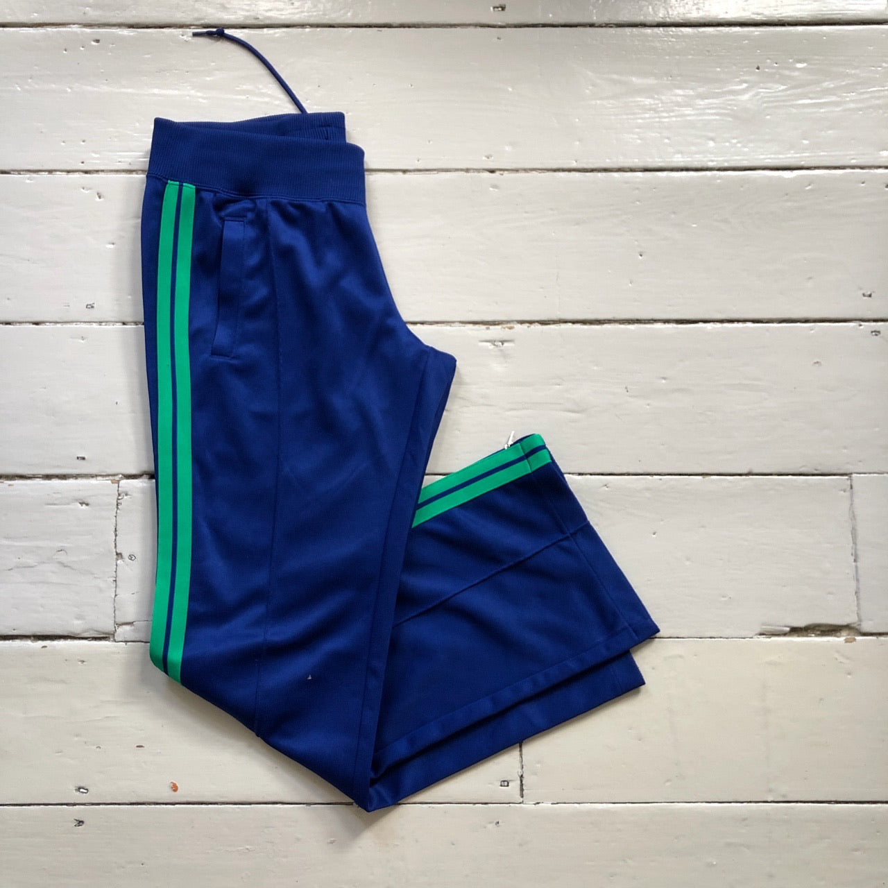 Nike Vintage Ladies Track Bottoms (Medium)