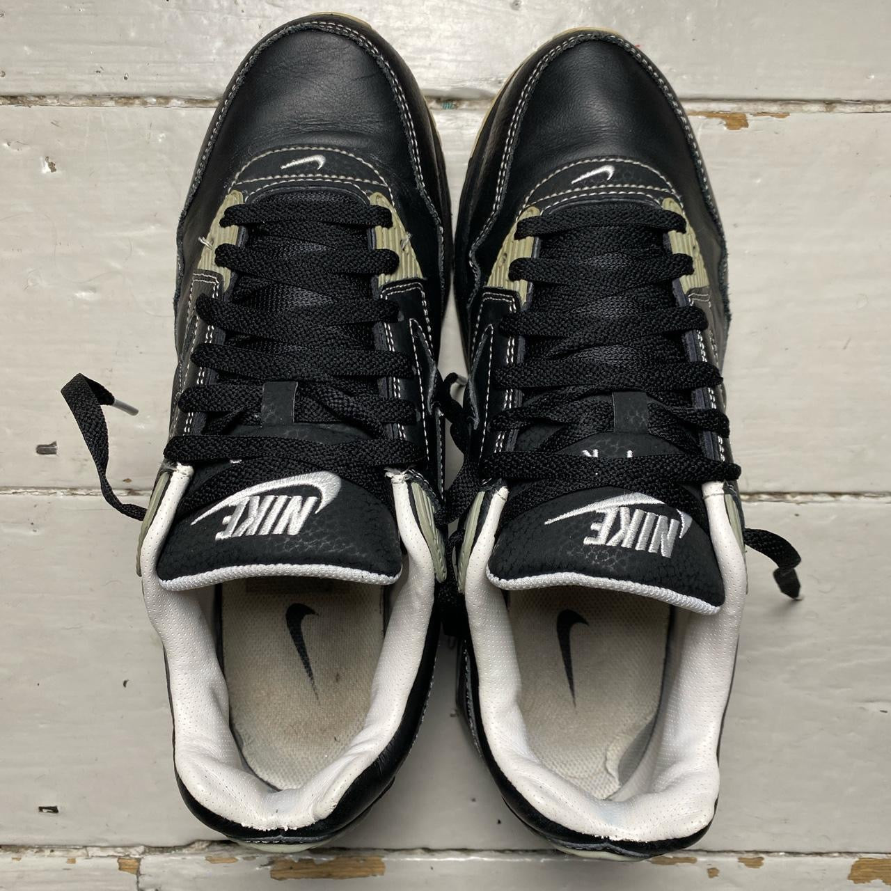 Nike Air Max Skyline Stitch (UK 8.5)